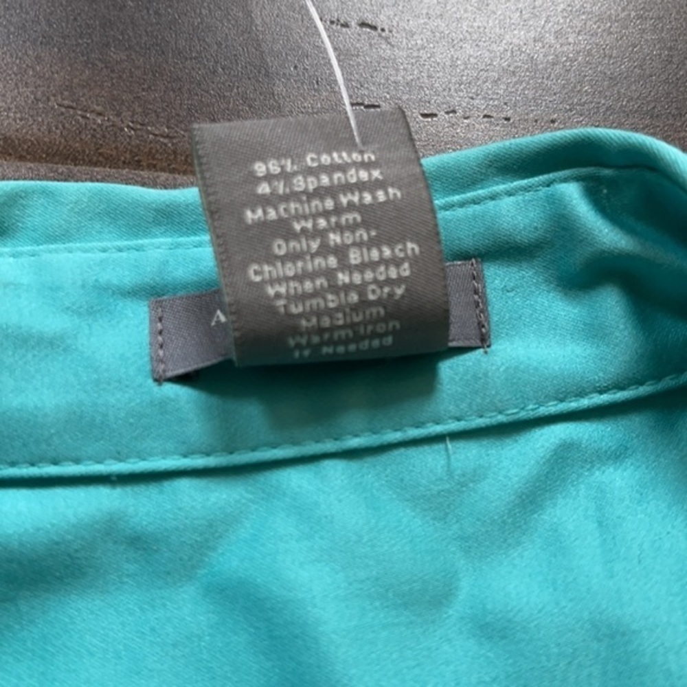 AnnTaylor Top - Picture 3 of 3